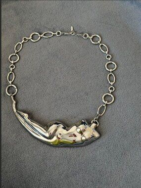 Modern Silver-Colored Statement Necklace Abstract Sculptural Pendant Chain Jewel